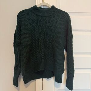 Abercrombie & Fitch Green Cable Knit Cropped Sweater | Size M